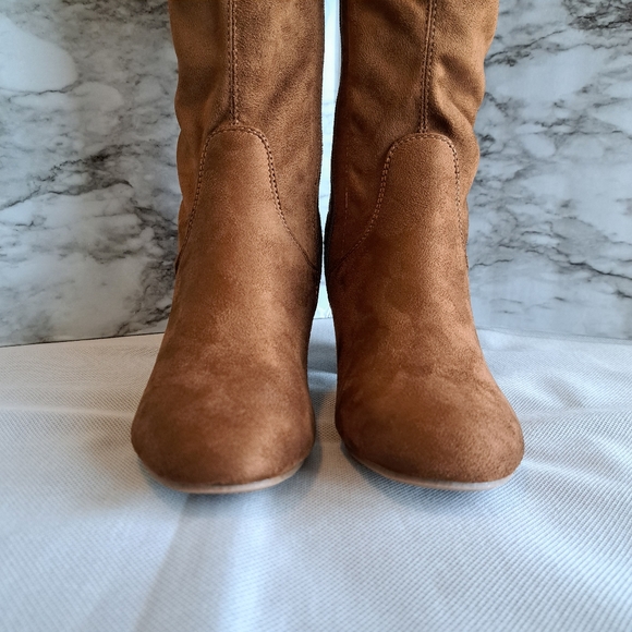 Women's Suede Over The Knee Block Heeled Camel Boots With Lace Up Back Size 8 - Picture 9 of 16